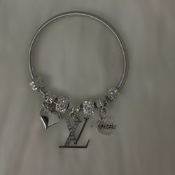 Luxurious Silver Charm Bracelet