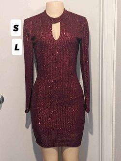 New Women's Dress Available In Size Small And Large 