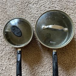 2 Small Cooking Pots with Lids