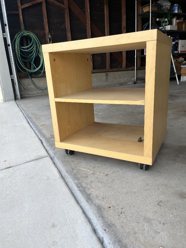 Rolling Stand Shelve 2 Ft. High20