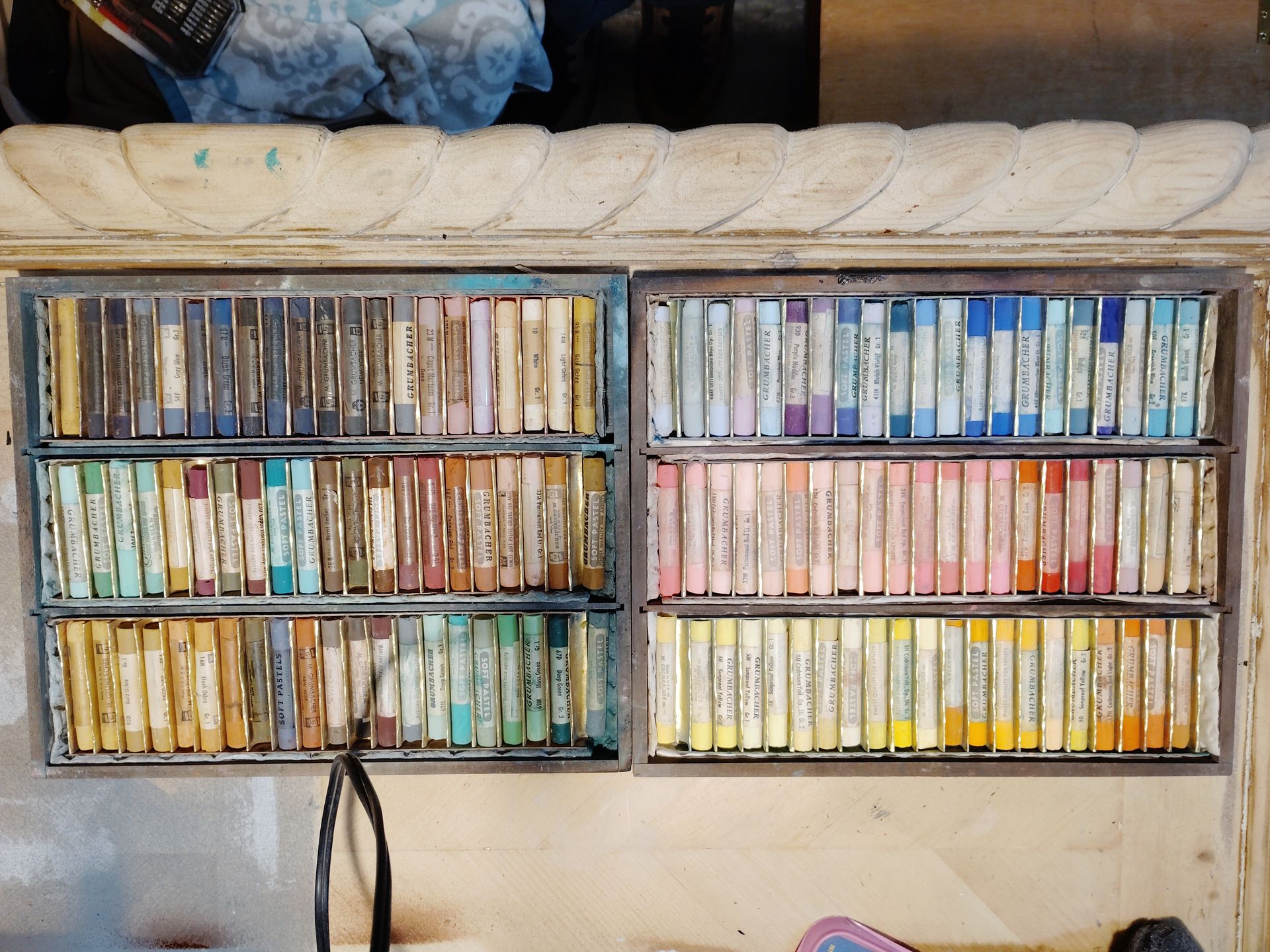 VINTAGE GRUMBACHER SOFT PASTEL SET