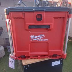 Milwaukee Pack Out , Milwaukee Tool Box 