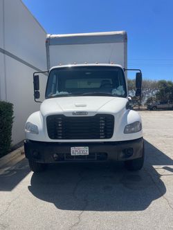 2011 Freightliner M2