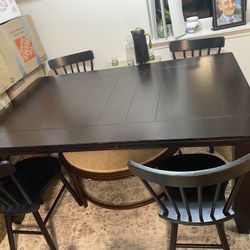 Dinning Table With Four Chairs