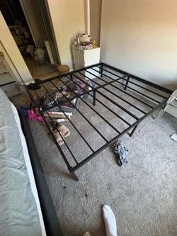 King metal frame