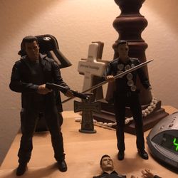 Ternminator Genisy Figures Made By Neca. Take Both For 15 Dollars 