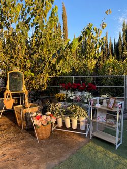 Flower Bar Setup