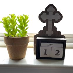 $5 Each: Small Decor Plant + Cross Calendar Blocks