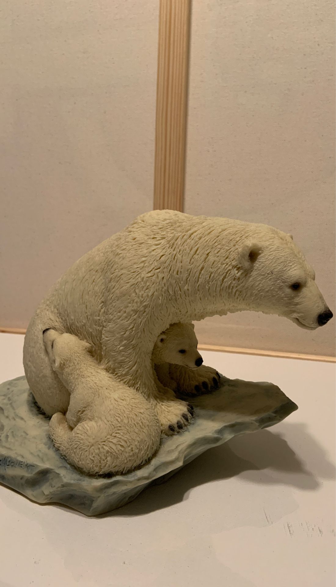 1997 Mill Creek Studios “Just Barely “ Polar Bear sculpture