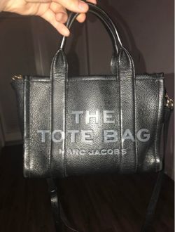 Marc Jacob’s black leather tote bag