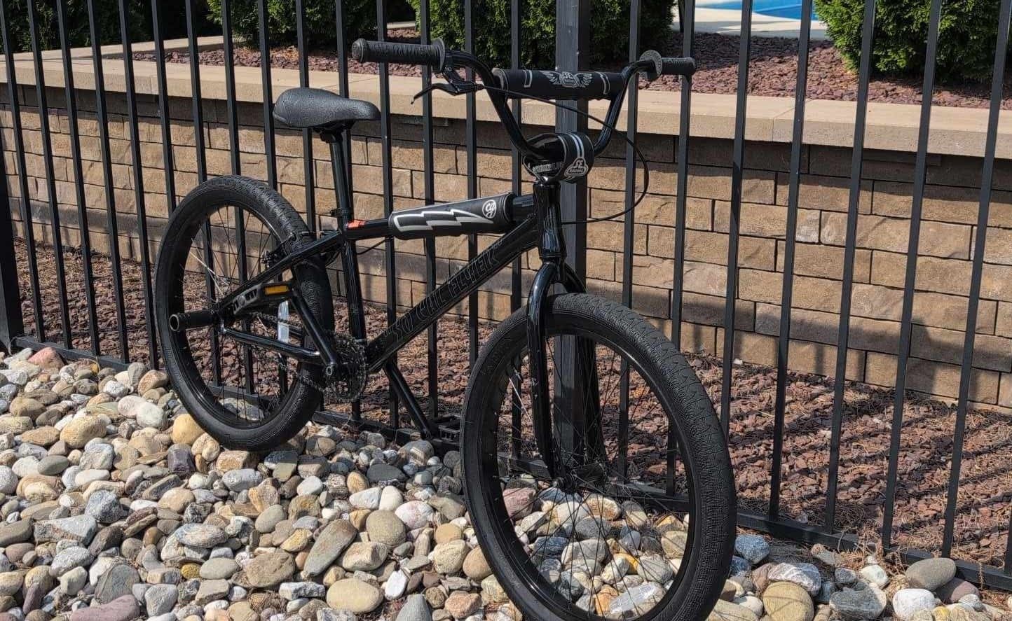 SE Bicycles So Cal Flyer 24" (Limited Edition) $550 or trade for a 26" SE