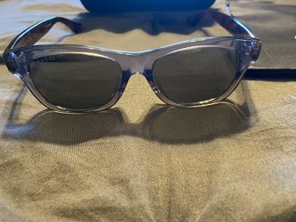 Gucci Unisex Sunglasses **Never worn, like new condition**