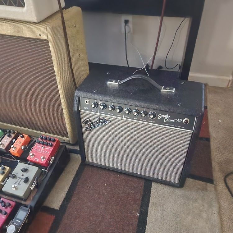 Fender Super Champ Xd Guitar Tube Amp. Works Perfect new Tubes