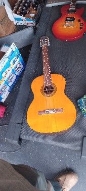 Nice Accoustic Guitar