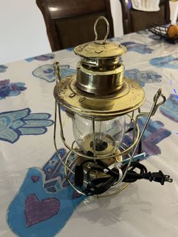 Very Old Lamp To Walk In The Street With That At Night