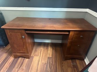 Free desk