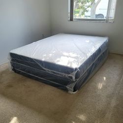 NEW FULL-SIZE MATTRESS AND BOX SPRING 💤