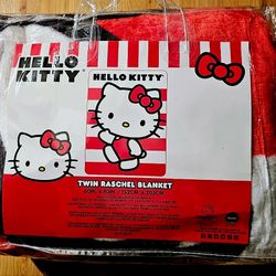 HELLO KITTY TWIN SIZE BLANKET