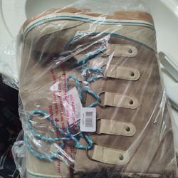 Brand New Rue 21 Beige And Turquoise Snow Boots 