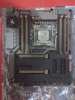 ASUS Sabertooth X99 Motherboard and i7-5820K