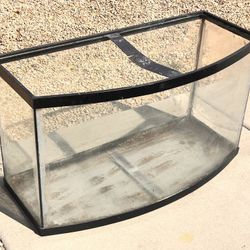 45 Gallon Curved Glass Aquarium (LxWxH: 36” x 16” x 21”)