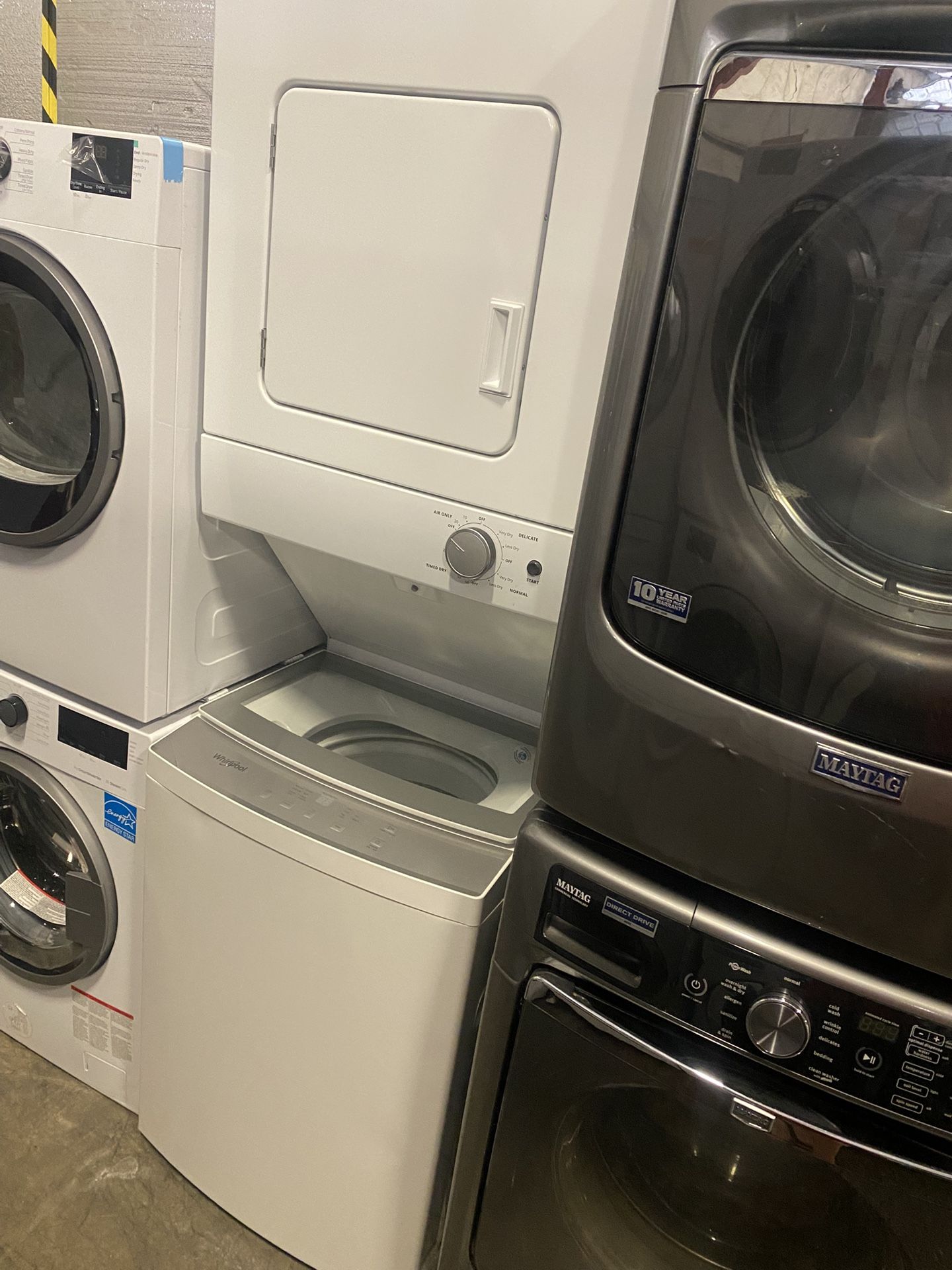 WHIRLPOOL 24” WASHER DRYER COMBO SET ELECTRIC WORKS GREAT SERVICED WARRANTY DELIVERY