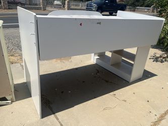 Free Dresser And bed