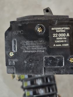 Square D Bolt On 20a Breakers