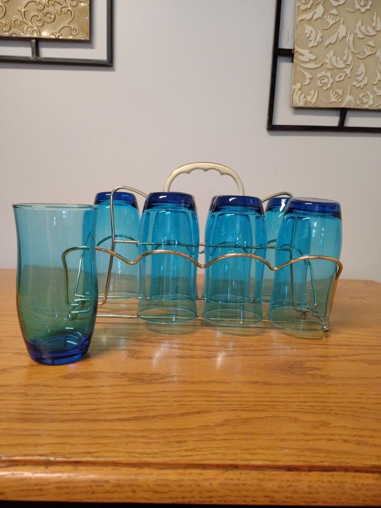 Vintage Mid Century Rare 8 Piece Glasswear In Gold Caddy