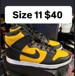 Nike dunks black and yellow size 11 men