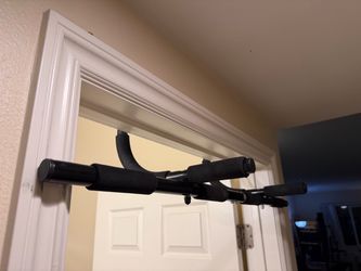 Pull up and push up bar