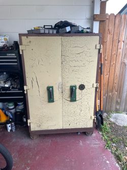 Heavy Old Safe