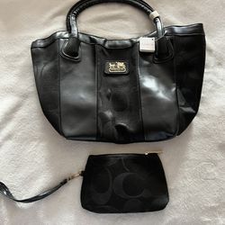 Purse- Coach W/ Change Purse