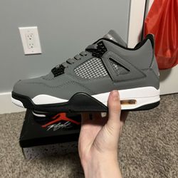 Jordan 4 Cool Grey