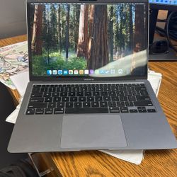 MacBook Air M1 Chip 8 Gb