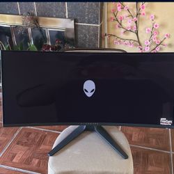 Alien Ware Monitor