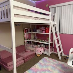 Kids Loft Twin Bed – Excellent Condition