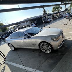 BMW 750li