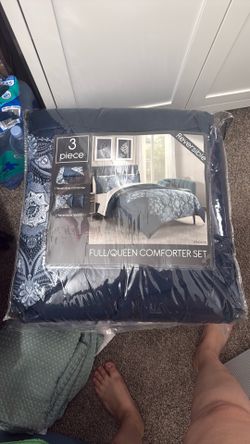 Full/queen comforter, set