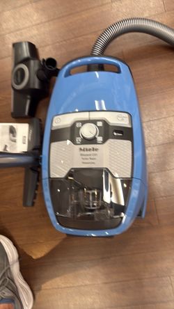 Miele CX1 Blizzard Turbo Team