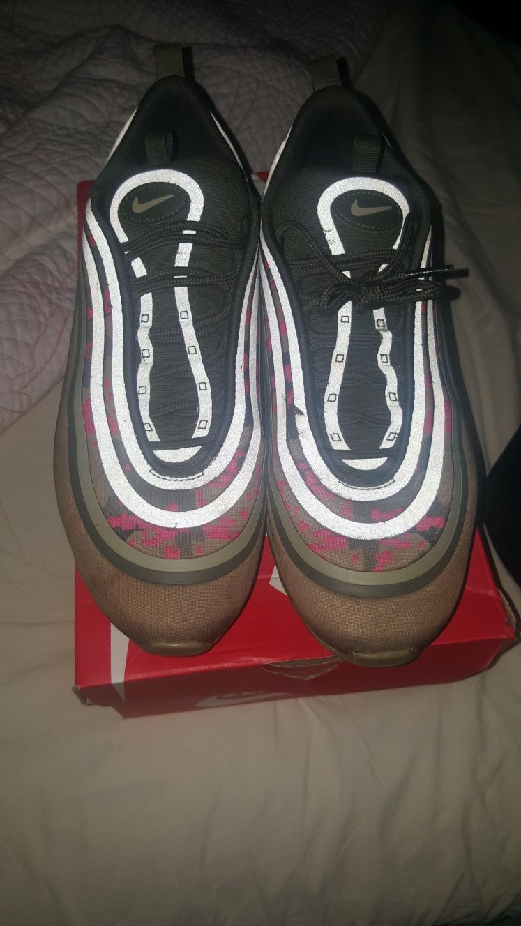 Nike air max 97 size 9.5