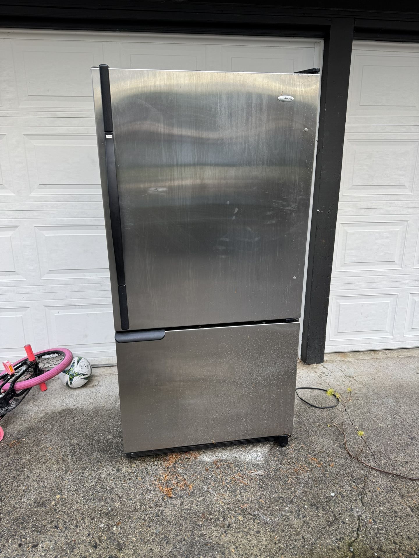 Shop/Garage Refrigerator