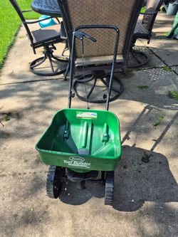 Scotts Spreader