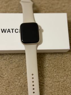 Apple SE 3-  44 MM brand new open box never use Wi-Fi & cellular