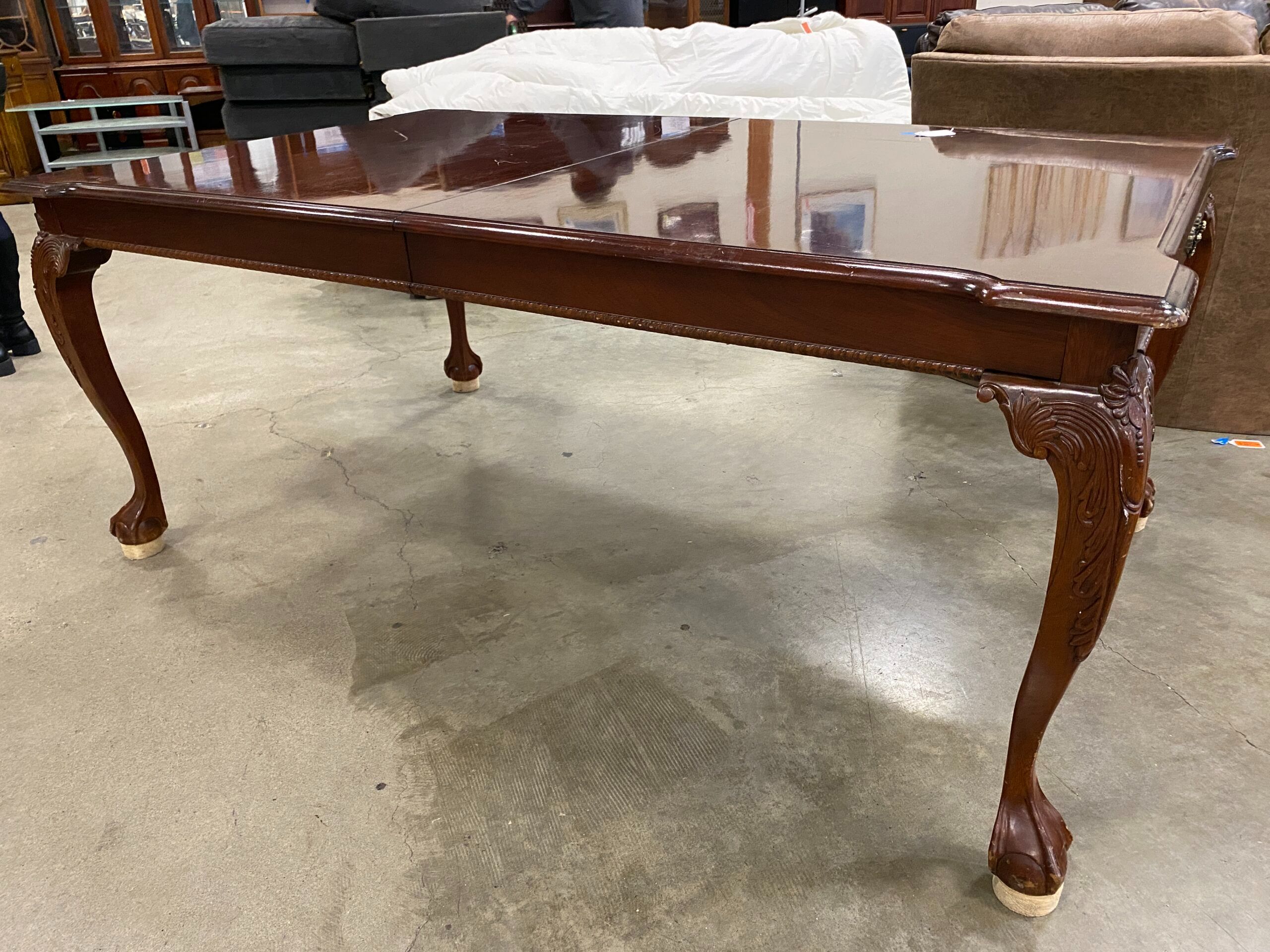 STONELEIGH Vintage Mahogany Claw Foot Dining Table