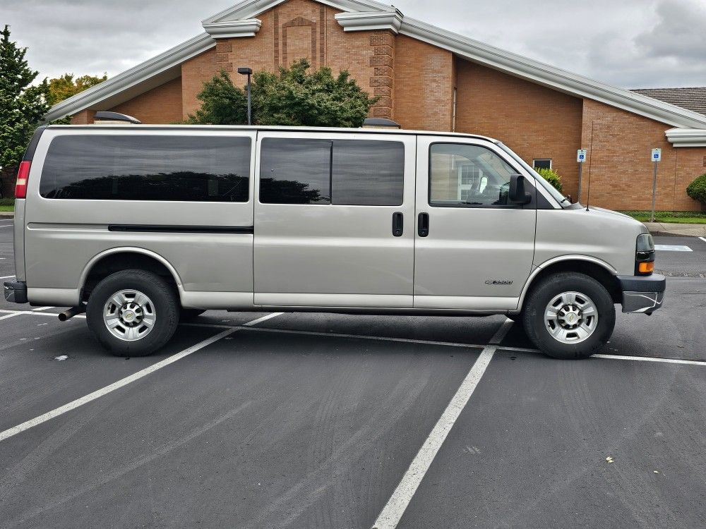 2006 Chevrolet Express 3500