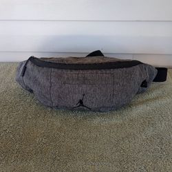 Air Jordon Crossbody / Fanny Pack Bag - Gray/BlackTrim  Adjustable Pre Owned