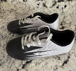 Soccer cleats