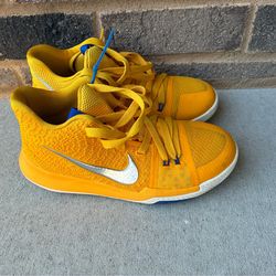 Nike Kyrie Youth 5Y Basketball Shoes Yellow Blue Sneakers Athletic Boys Girls