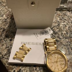 Diesel Women’s Watch Gold With Ivory Detail